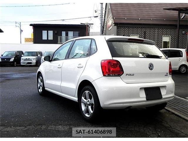 VolksWagen POLO 2013-03 6074296-6