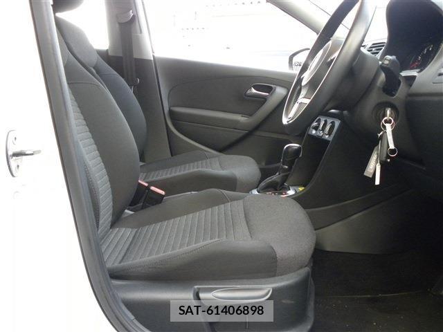 VolksWagen POLO 2013-03 6074296-8