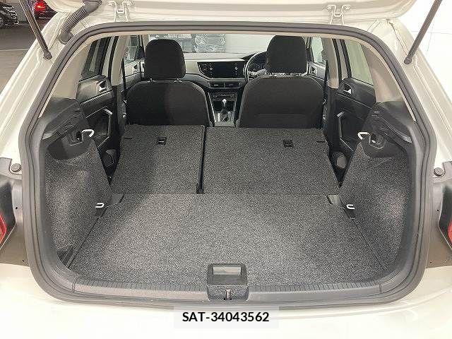 VolksWagen POLO 2021-02 6023145-12