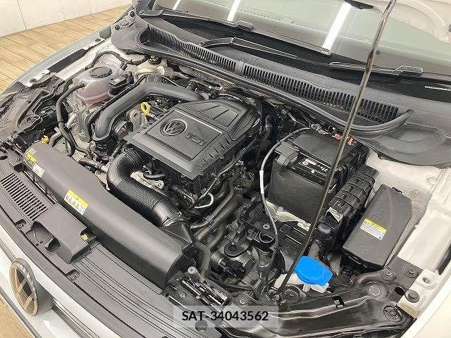 VolksWagen POLO 2021-02 6023145-17