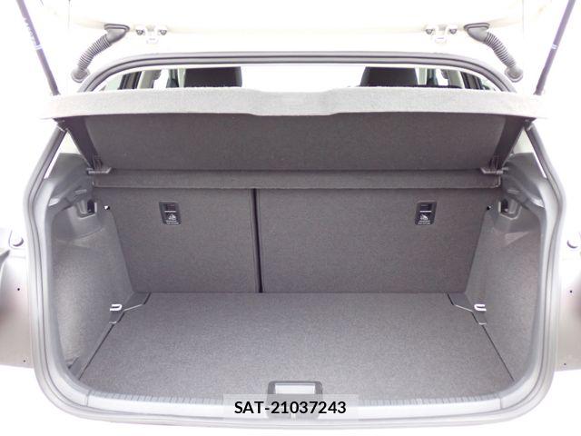 VolksWagen POLO 2023-03 6221199-27