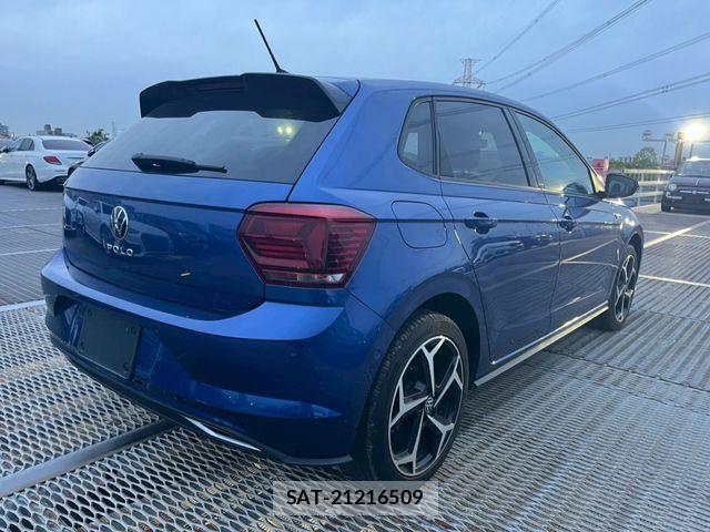 VolksWagen POLO 1929-03 6674147-4