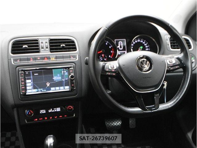 VolksWagen POLO 2018-02 6753910-16