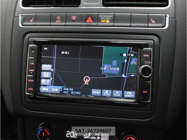 VolksWagen POLO 2018-02 6753910-21