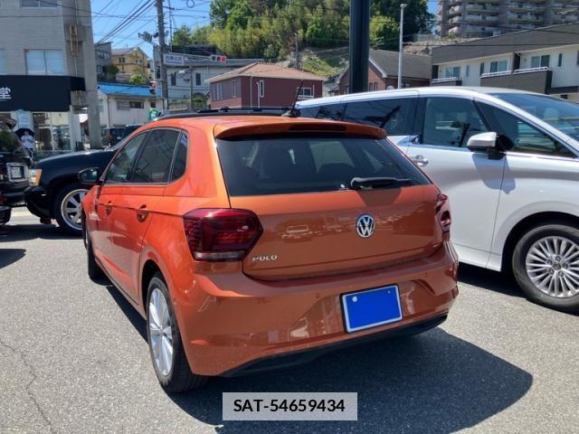 VolksWagen POLO 2019-06 6915393-4