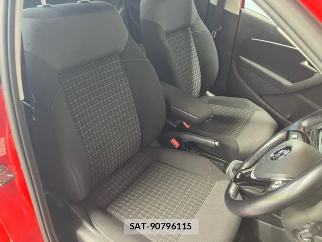 VolksWagen POLO 2017-04 6915395-13