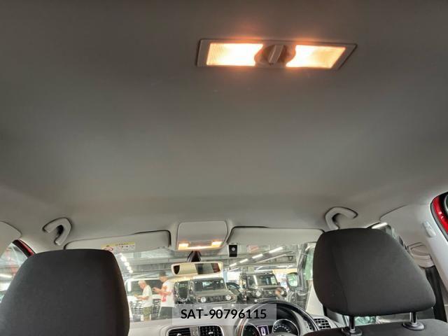VolksWagen POLO 2017-04 6915395-15