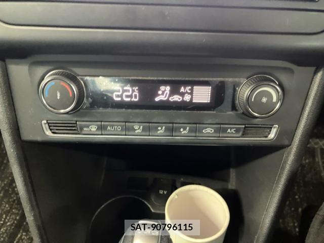 VolksWagen POLO 2017-04 6915395-23