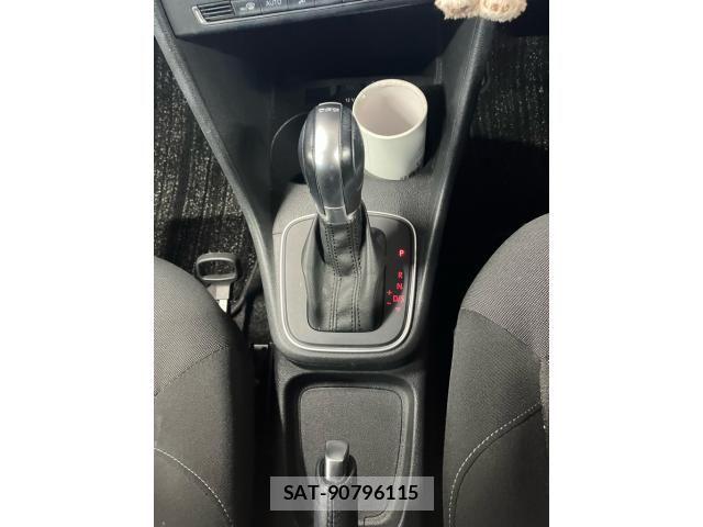VolksWagen POLO 2017-04 6915395-24