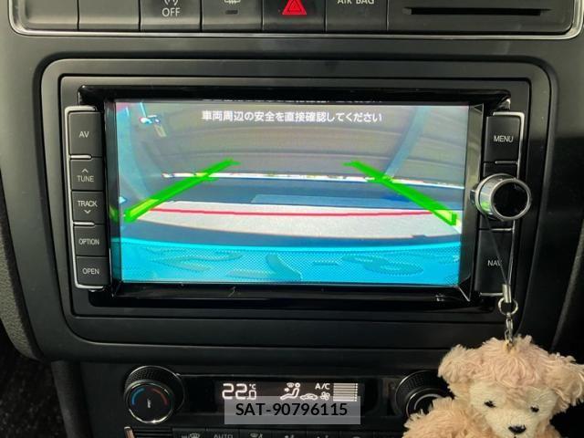 VolksWagen POLO 2017-04 6915395-29