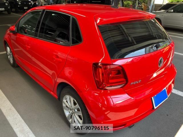 VolksWagen POLO 2017-04 6915395-5
