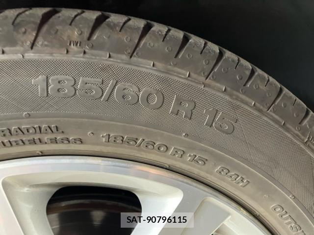 VolksWagen POLO 2017-04 6915395-8