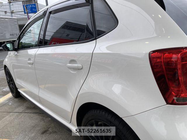 VolksWagen POLO 2013-07 7021892-11