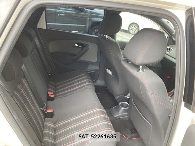 VolksWagen POLO 2013-07 7021892-18