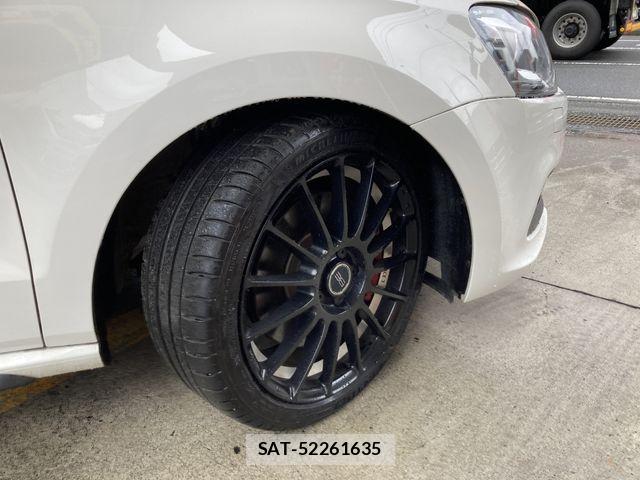 VolksWagen POLO 2013-07 7021892-26