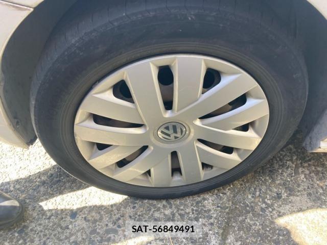 VolksWagen POLO 2014-09 7061391-5