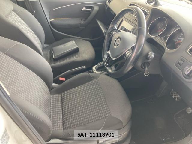 VolksWagen POLO 2014-08 7061390-8