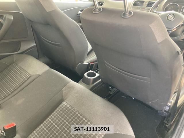 VolksWagen POLO 2014-08 7061390-9