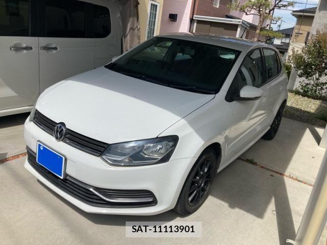 VolksWagen POLO 2014-08 7061390-1