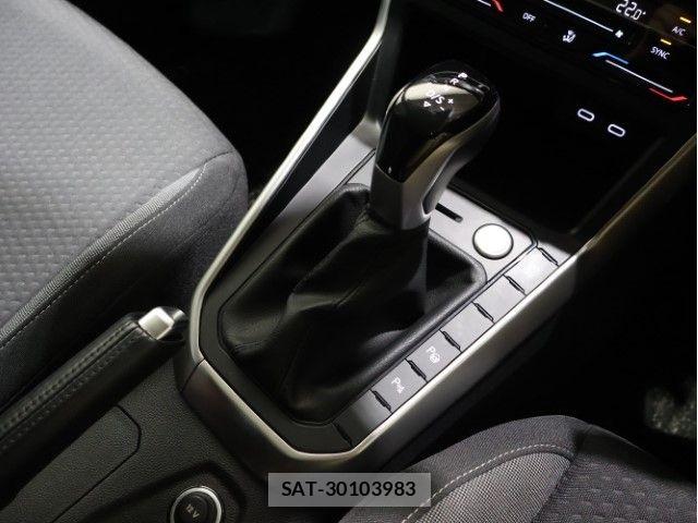 VolksWagen POLO 2023-05 7227144-23