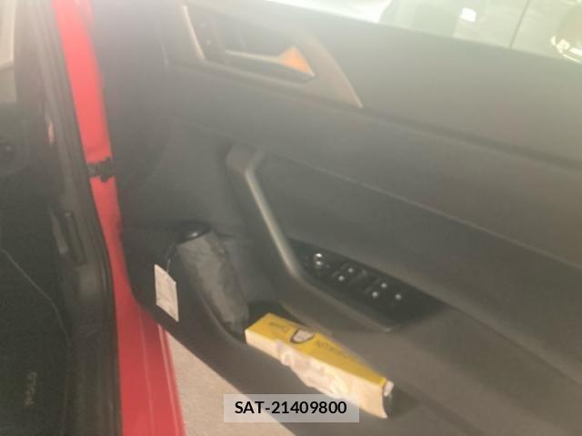 VolksWagen POLO 2018-10 7227136-13