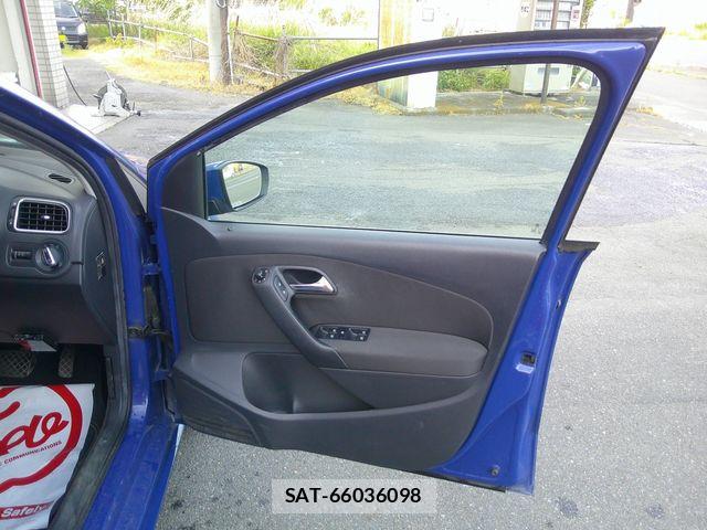 VolksWagen POLO 2010-02 7227124-18