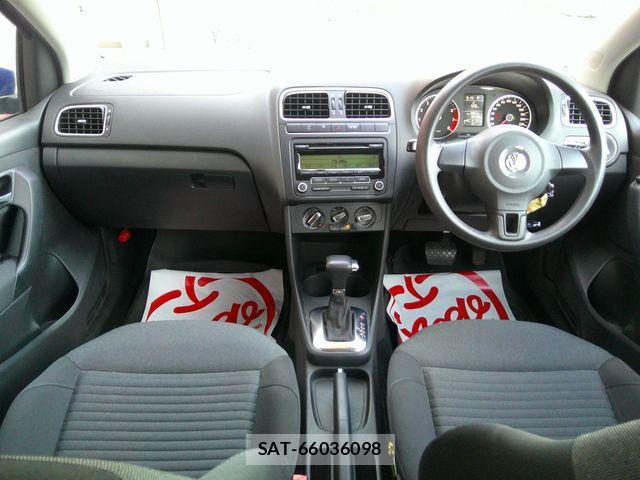 VolksWagen POLO 2010-02 7227124-1