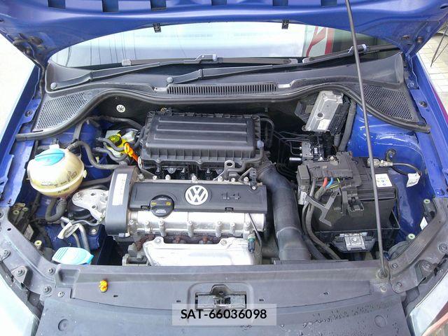VolksWagen POLO 2010-02 7227124-21