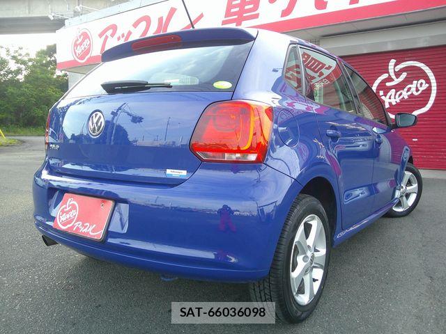 VolksWagen POLO 2010-02 7227124-2