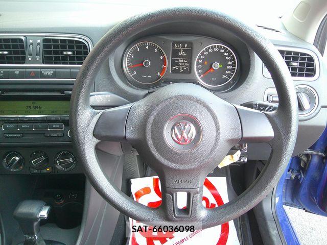 VolksWagen POLO 2010-02 7227124-7