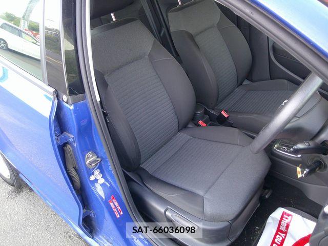 VolksWagen POLO 2010-02 7227124-8