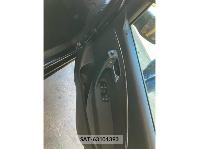 VolksWagen POLO 2016-01 7227126-11