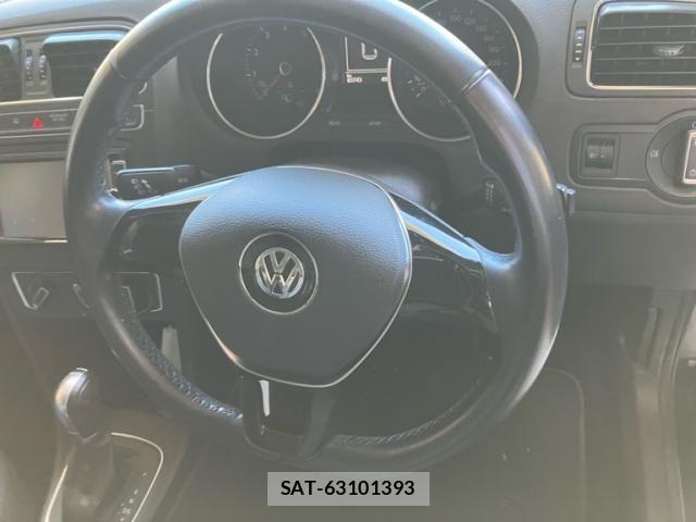 VolksWagen POLO 2016-01 7227126-14