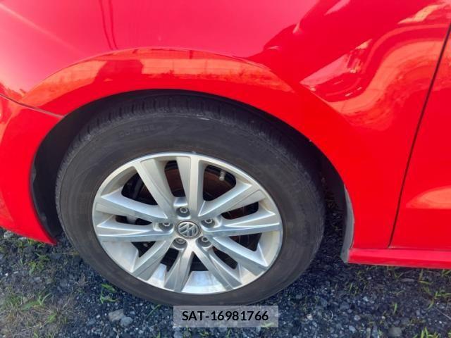 VolksWagen POLO 2016-10 7227127-12