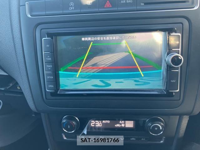 VolksWagen POLO 2016-10 7227127-19