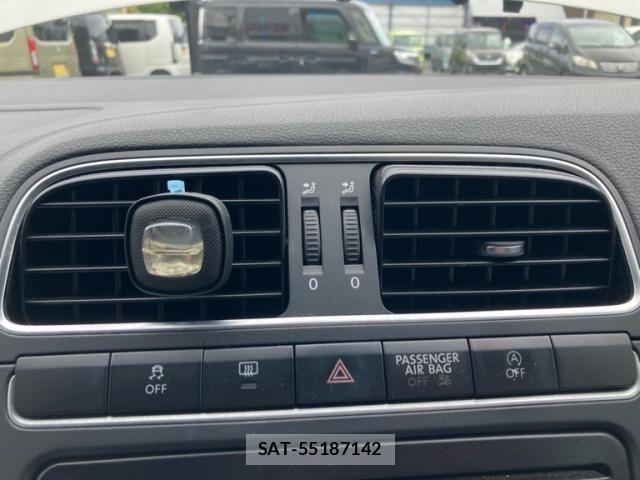 VolksWagen POLO 2013-05 7227125-26
