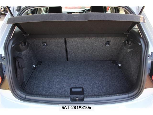 VolksWagen POLO 2018-10 7227133-5