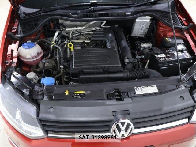 VolksWagen POLO 2015-07 7227122-17