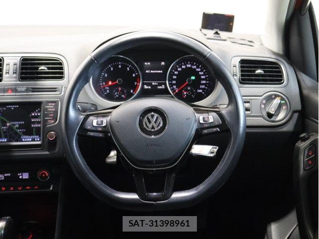 VolksWagen POLO 2015-07 7227122-18