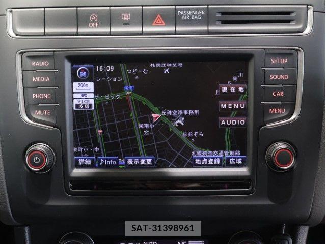 VolksWagen POLO 2015-07 7227122-26
