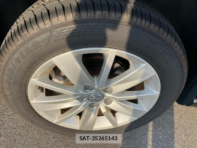 VolksWagen POLO 2016-03 7227128-7