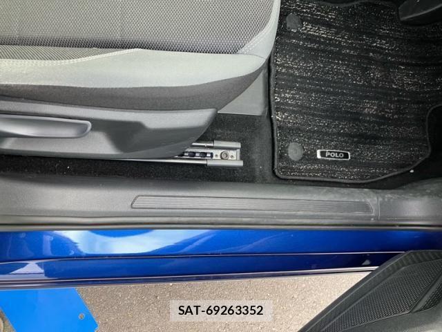 VolksWagen POLO 2018-05 7227132-17