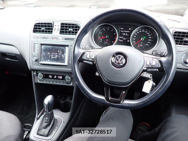 VolksWagen POLO 2014-09 7252852-14