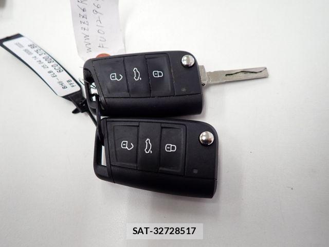 VolksWagen POLO 2014-09 7252852-24