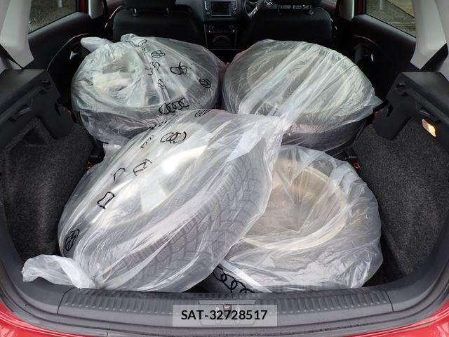VolksWagen POLO 2014-09 7252852-28