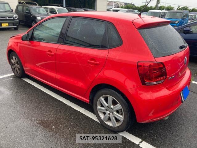 VolksWagen POLO 2010-05 7252853-3