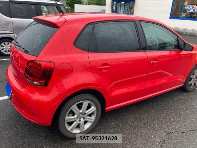 VolksWagen POLO 2010-05 7252853-4