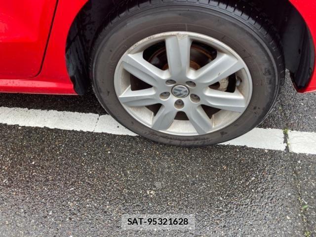 VolksWagen POLO 2010-05 7252853-6