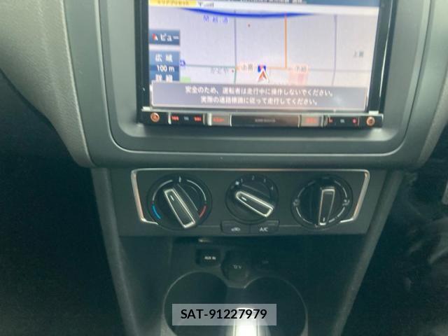 VolksWagen POLO 2014-12 7252848-11