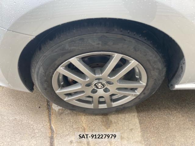 VolksWagen POLO 2014-12 7252848-7